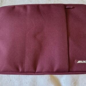 Mosiso Maroon Tablet Sleeve NWOT